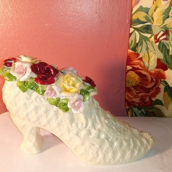 Fancy Ladies WHITE 8" Dress Shoe - Dresser Decor with PURPLE & PINK FLOWERS - Picture 11 of 11